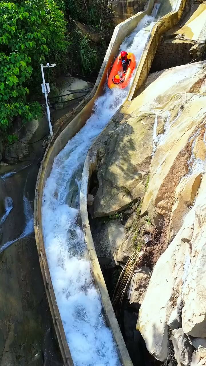 Mayakou Tunnel Exploration