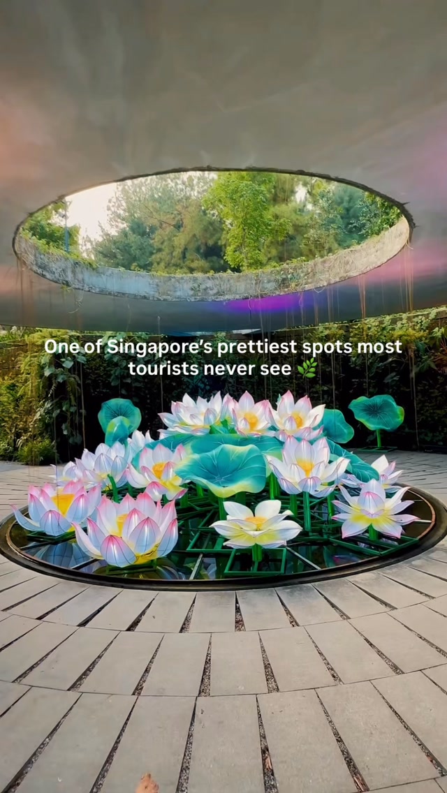 Singapore's Serene Gardens and Pagodas