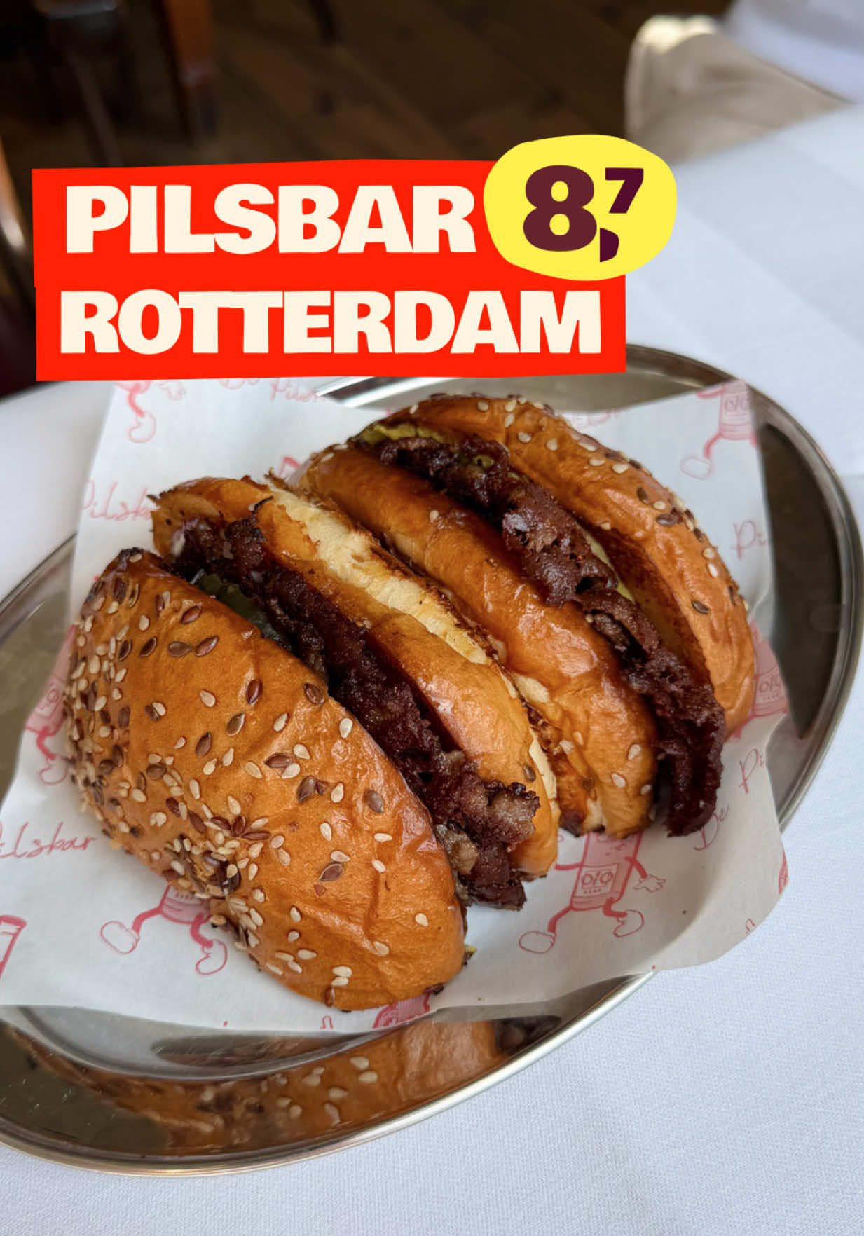 De Pilsbar's Classic Smash Burger Review
