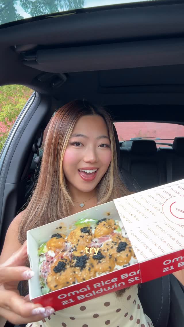 Omai Rice Bar's Crispy Rice Sushi Pizza