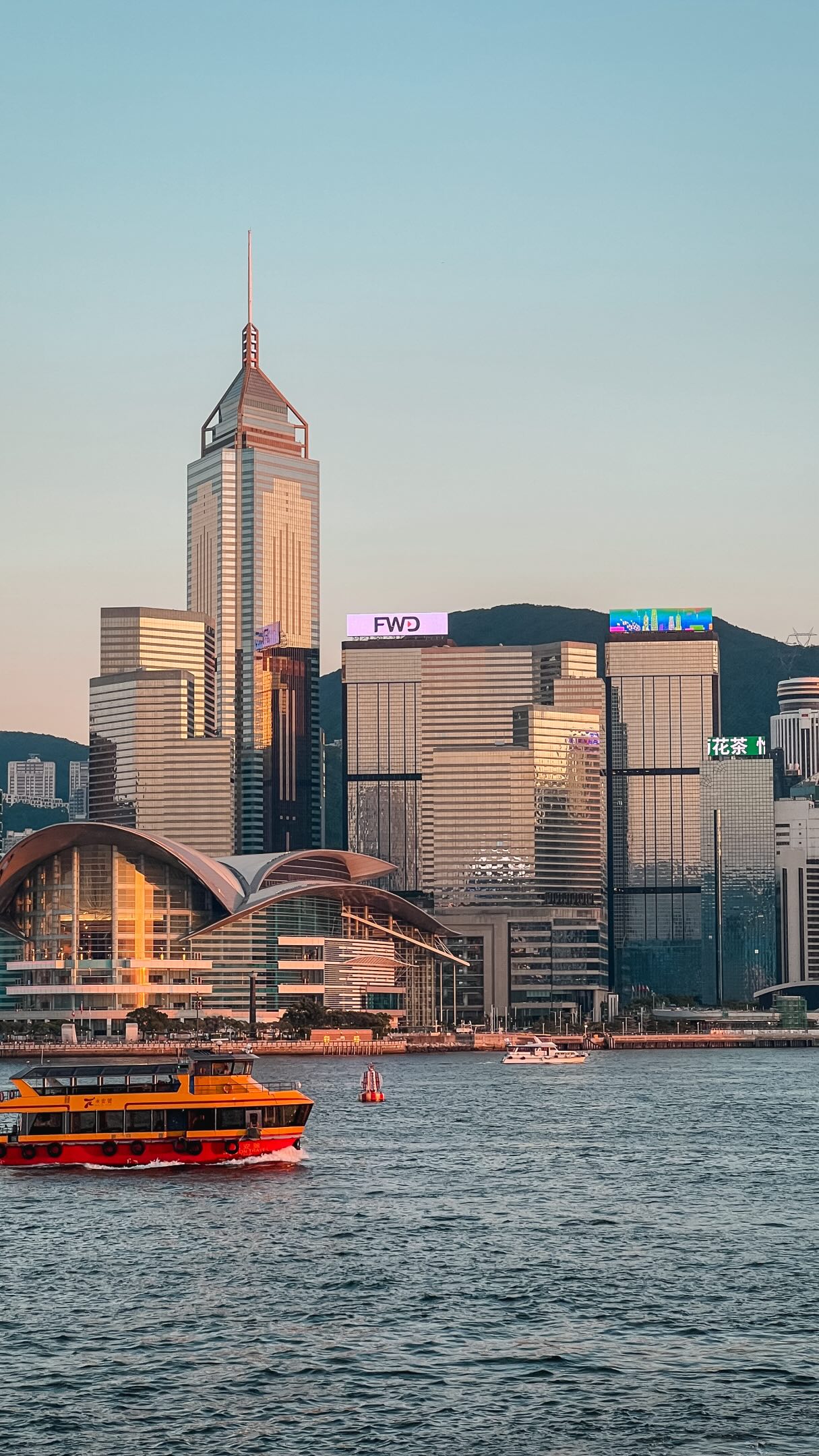 Hong Kong Day Trip: Gardens, Food, and Views
