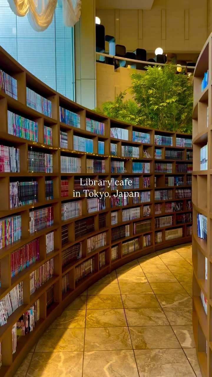 Tokyo's ANA Holiday Inn Library Cafe