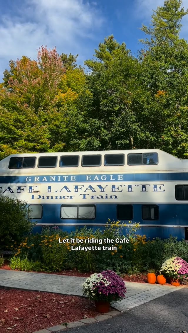 Scenic Dinner Train Through White Mountains