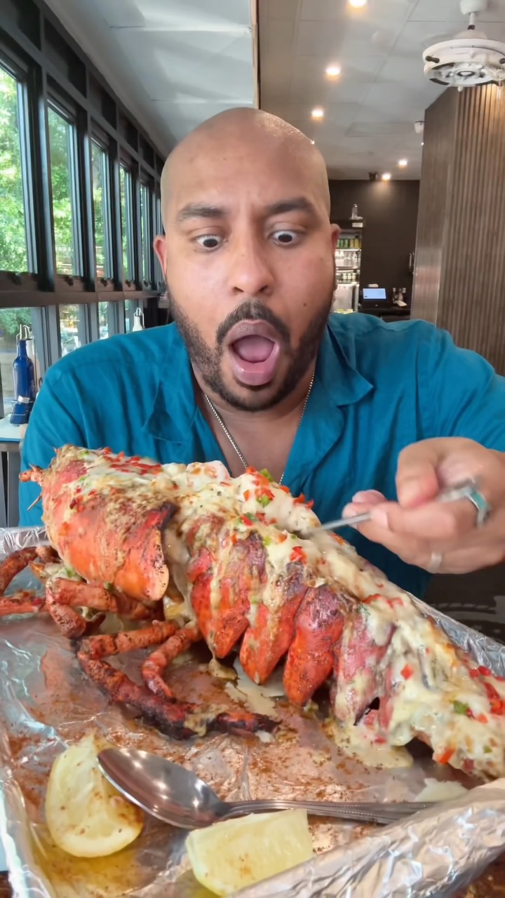 Astoria Seafood Restaurant Serves Fresh Catches