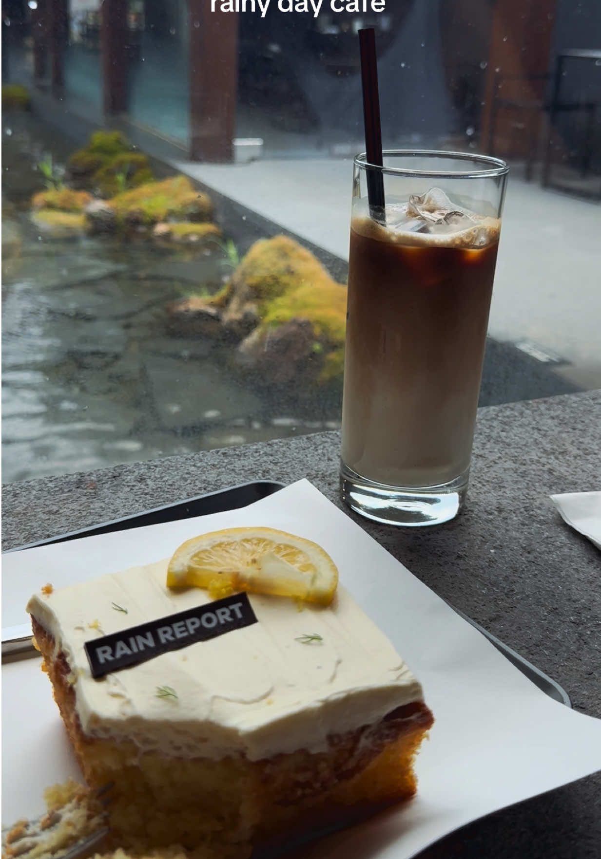 Seoul Cafe Perfect For A Rainy Day