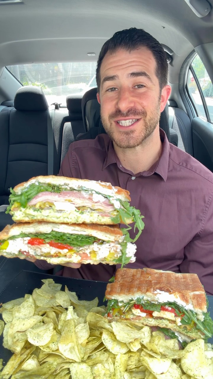 Nickos Sandwiches: A Flavorful Meal