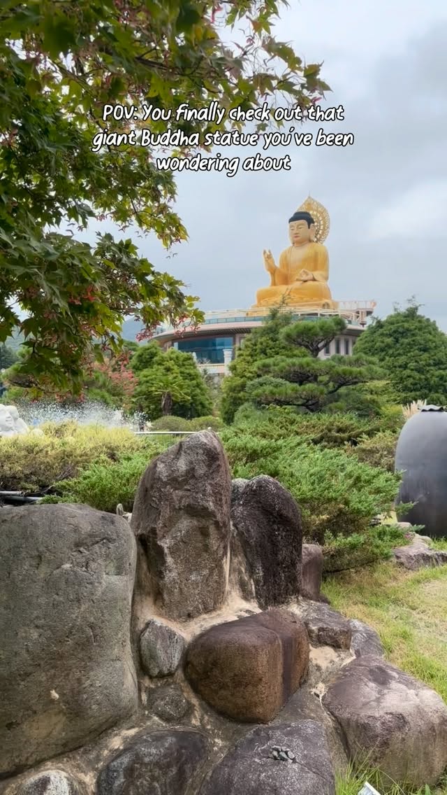 Hongbeopsa Temple's Giant Buddha and Lotus Flowers