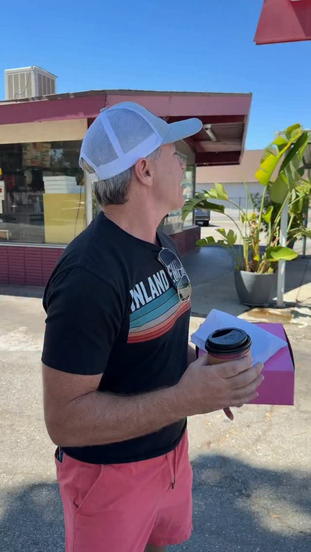 Grandma's Donuts Offers Decadent Cinnamon Rolls