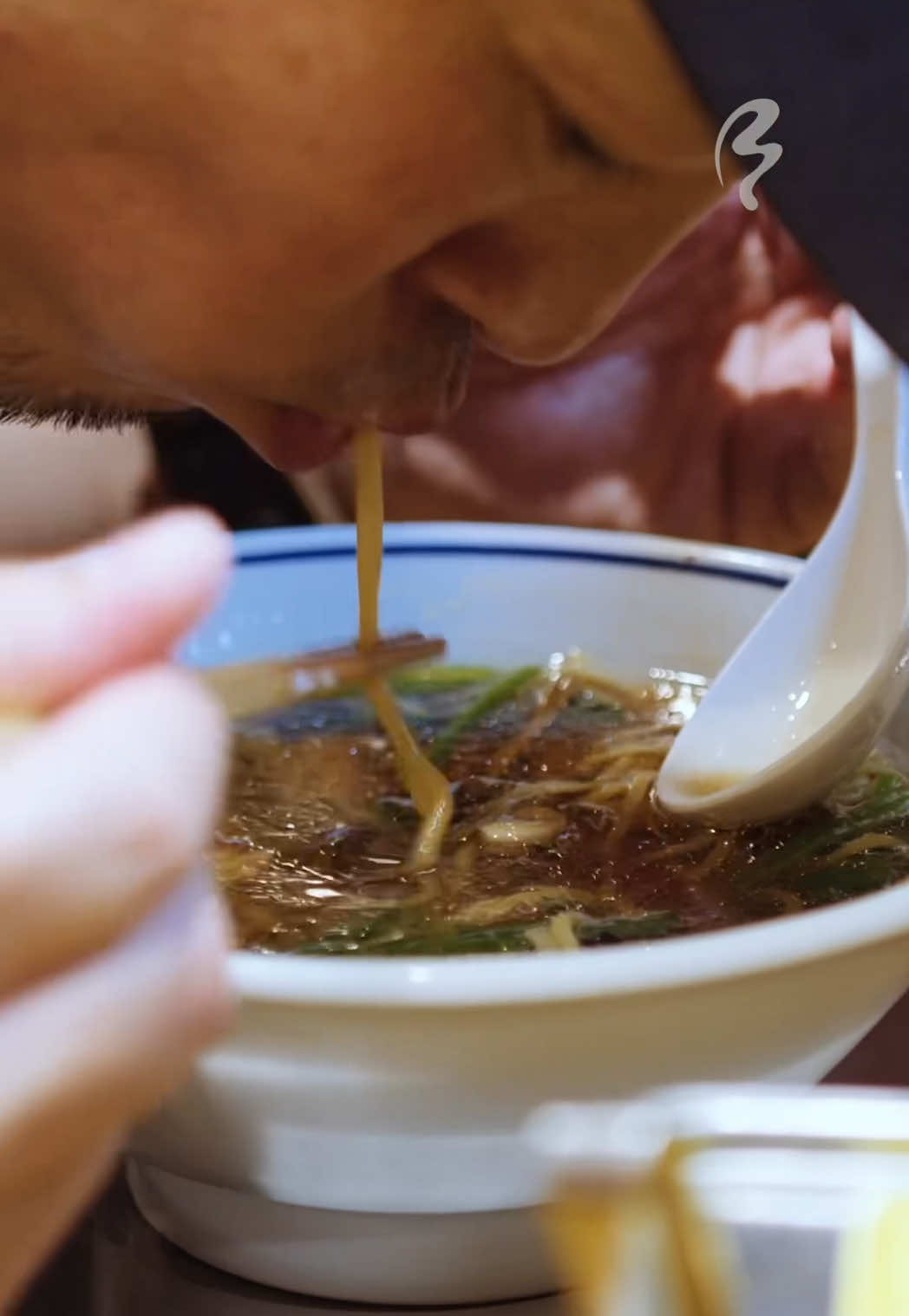 Tokyo Ramen Shop Honors Niigata's Ginger Soy Sauce Style