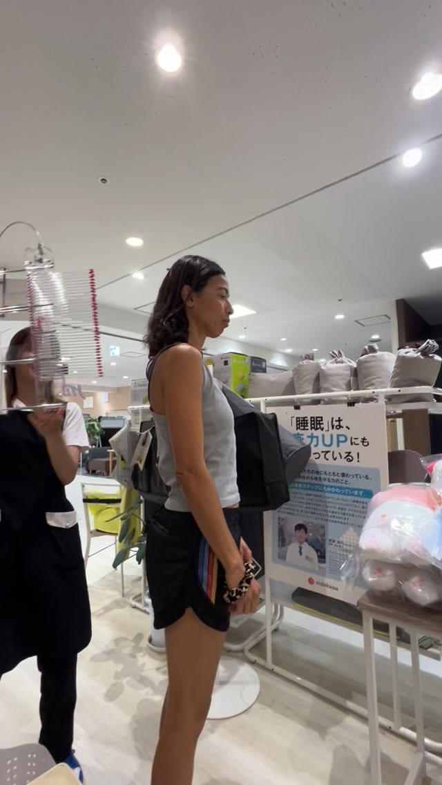 Custom Pillow Creation at Tokyo's Pillow Stand