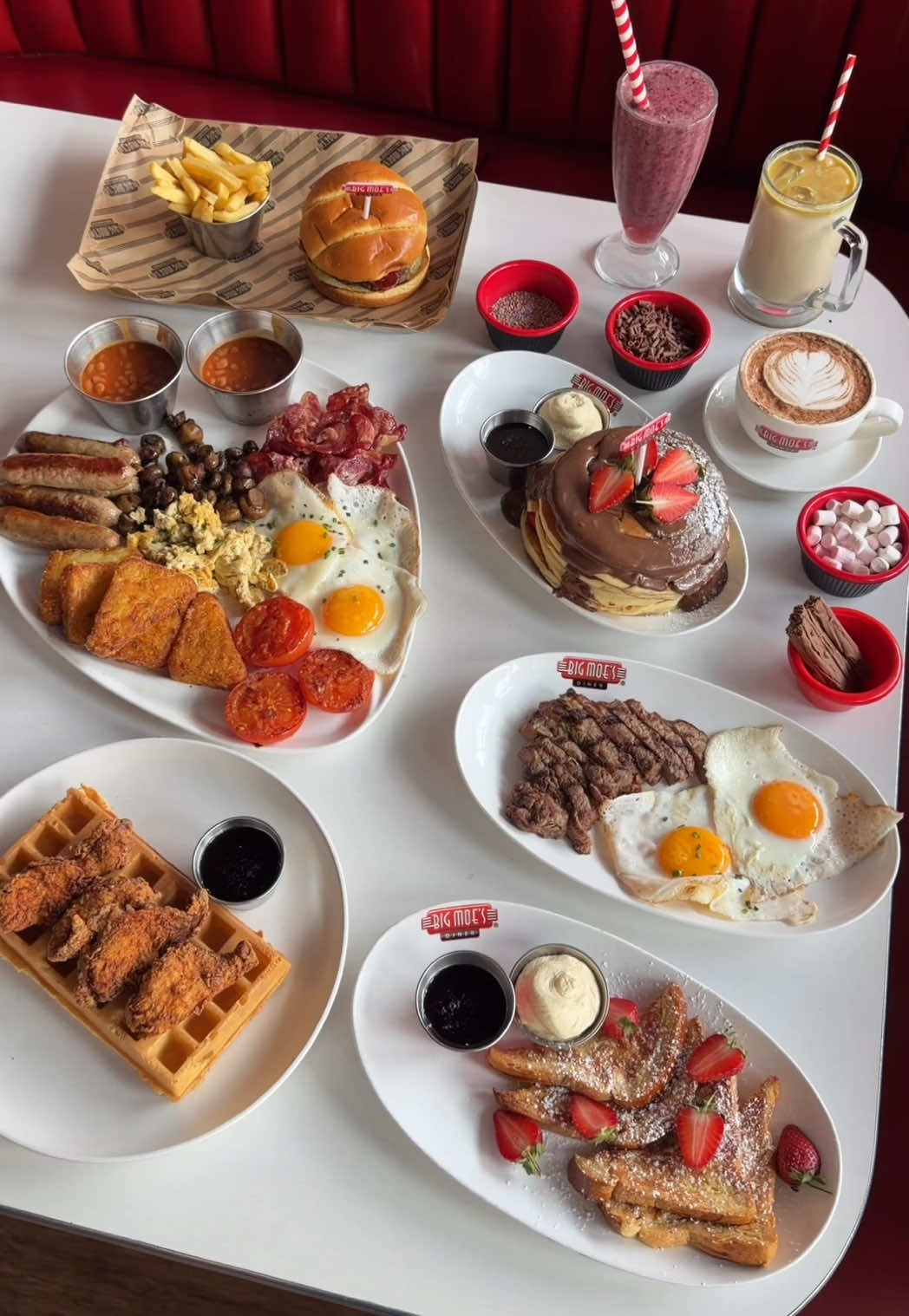 Retro American Diner Serves Brunch in London