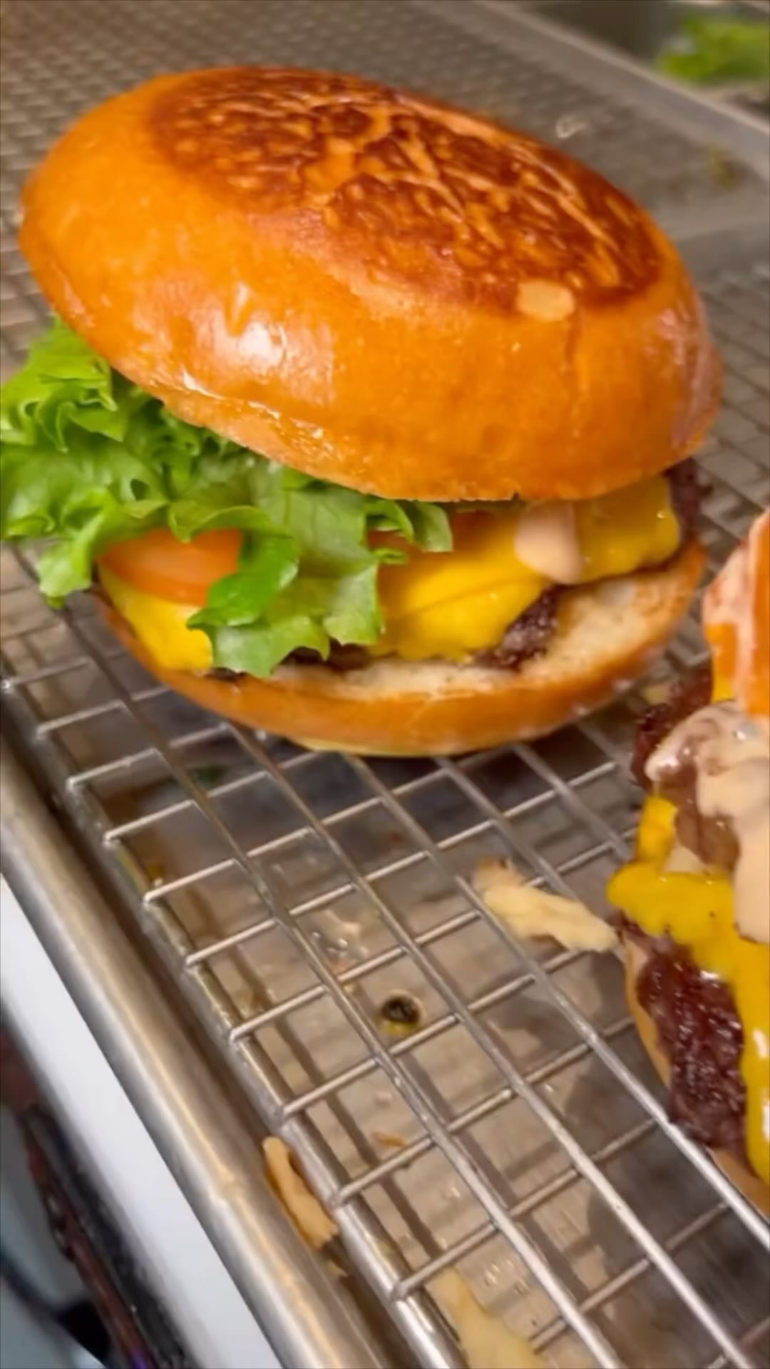Capon's Burgers Featured at Fontainebleau Las Vegas