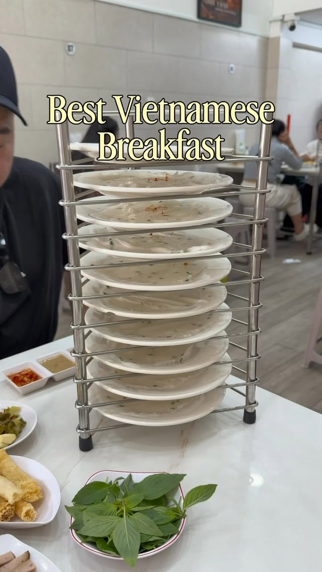 DIY Bánh Ướt: A Fun Vietnamese Breakfast Experience