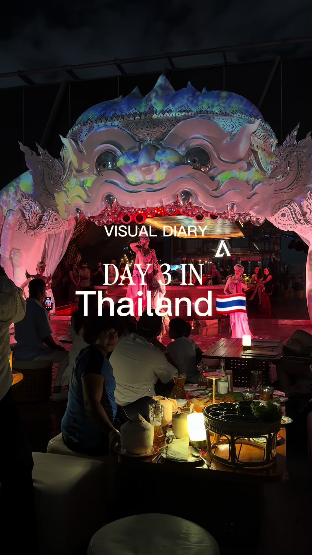 Bangkok Skyscraper Offers Dinner and Traditional Thai Shows