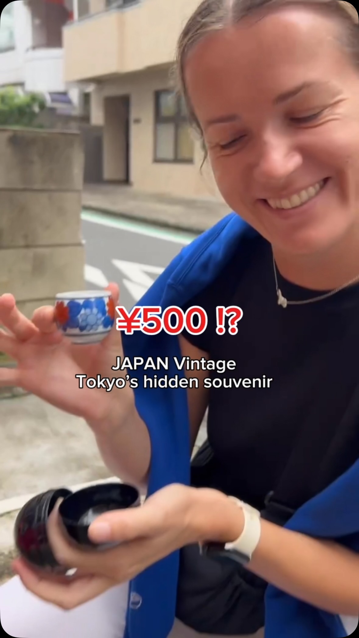Tokyo Gacha Machine Offers Vintage Sake Cups