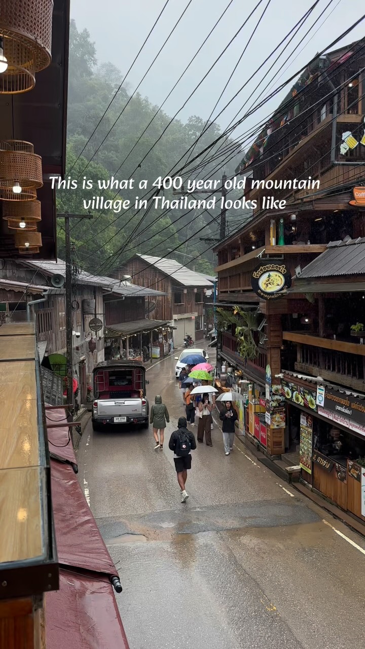 Mae Kam Pong's Scenic Village Charm