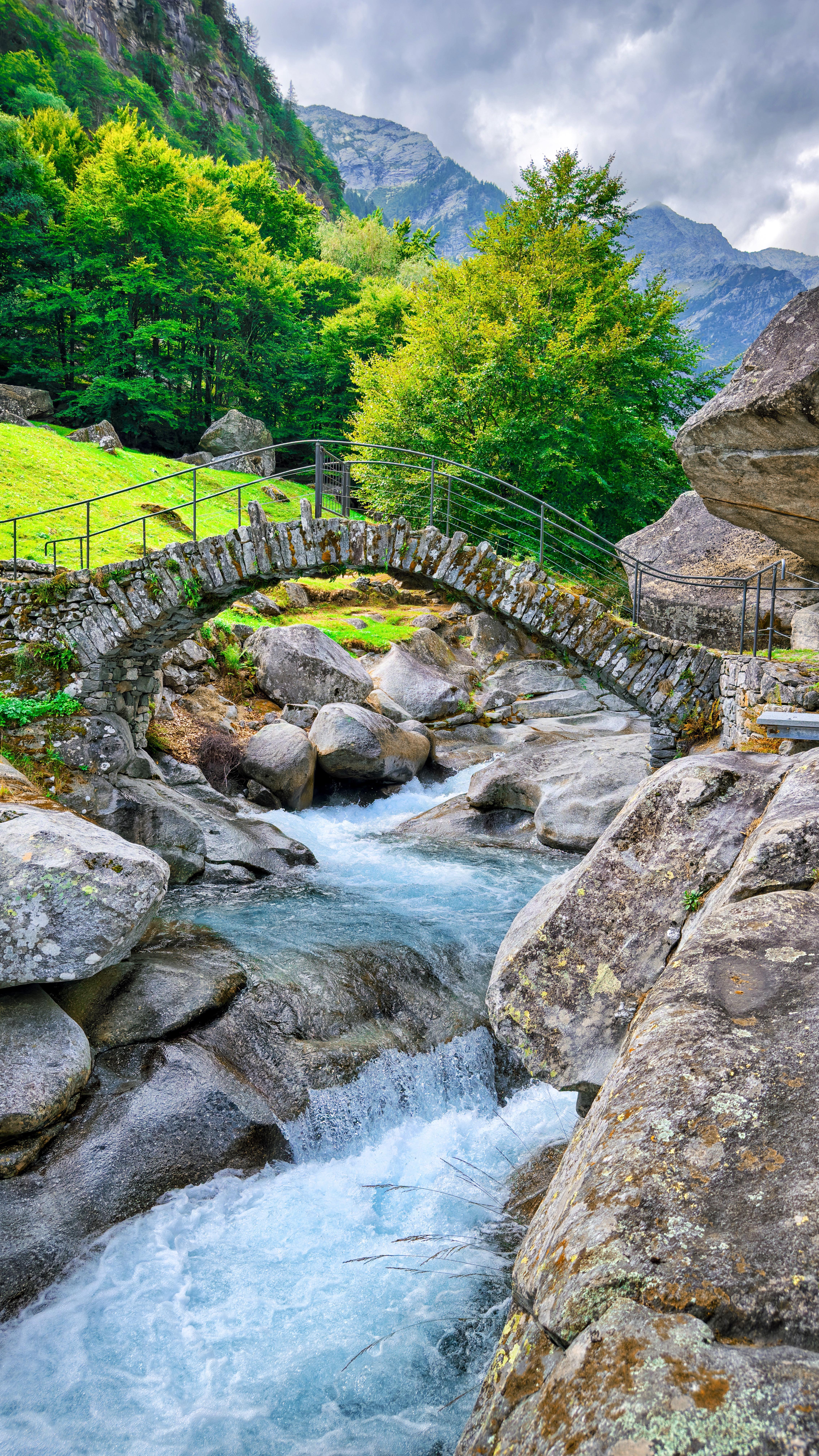 Valle Maggia: Swiss Nature and Waterfalls