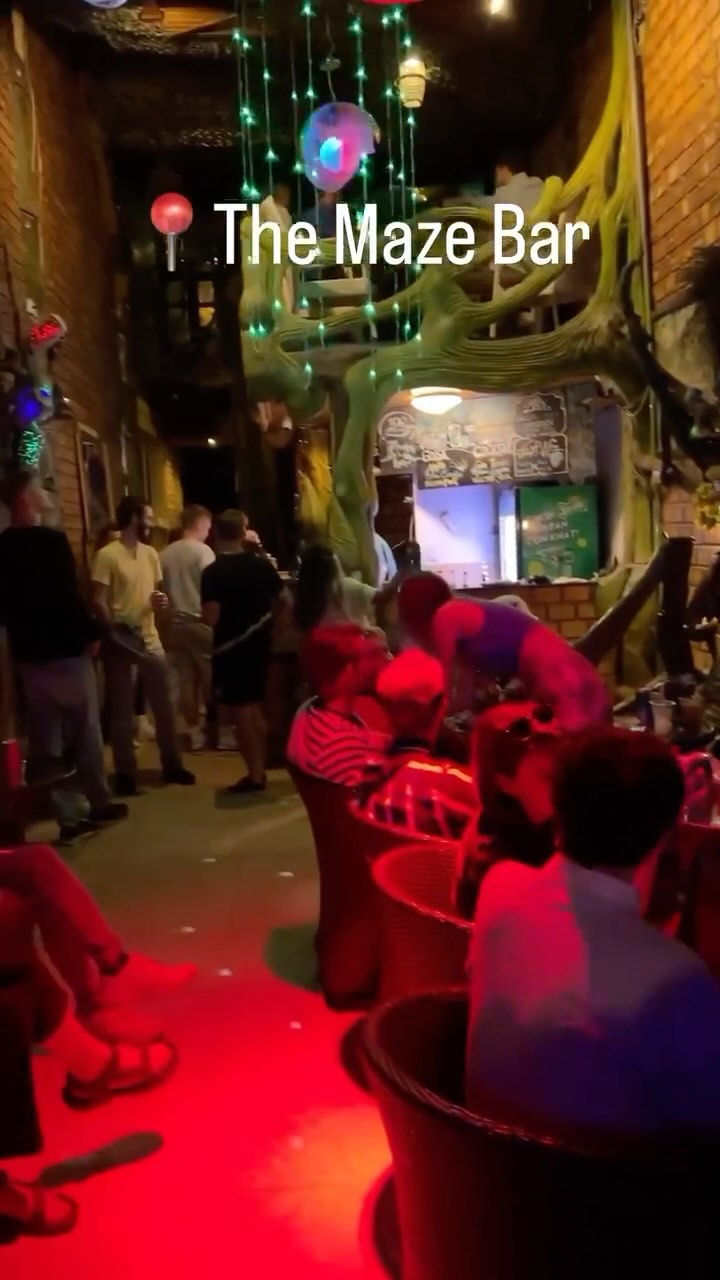 Dalat Bar Offers Maze-Like Navigation