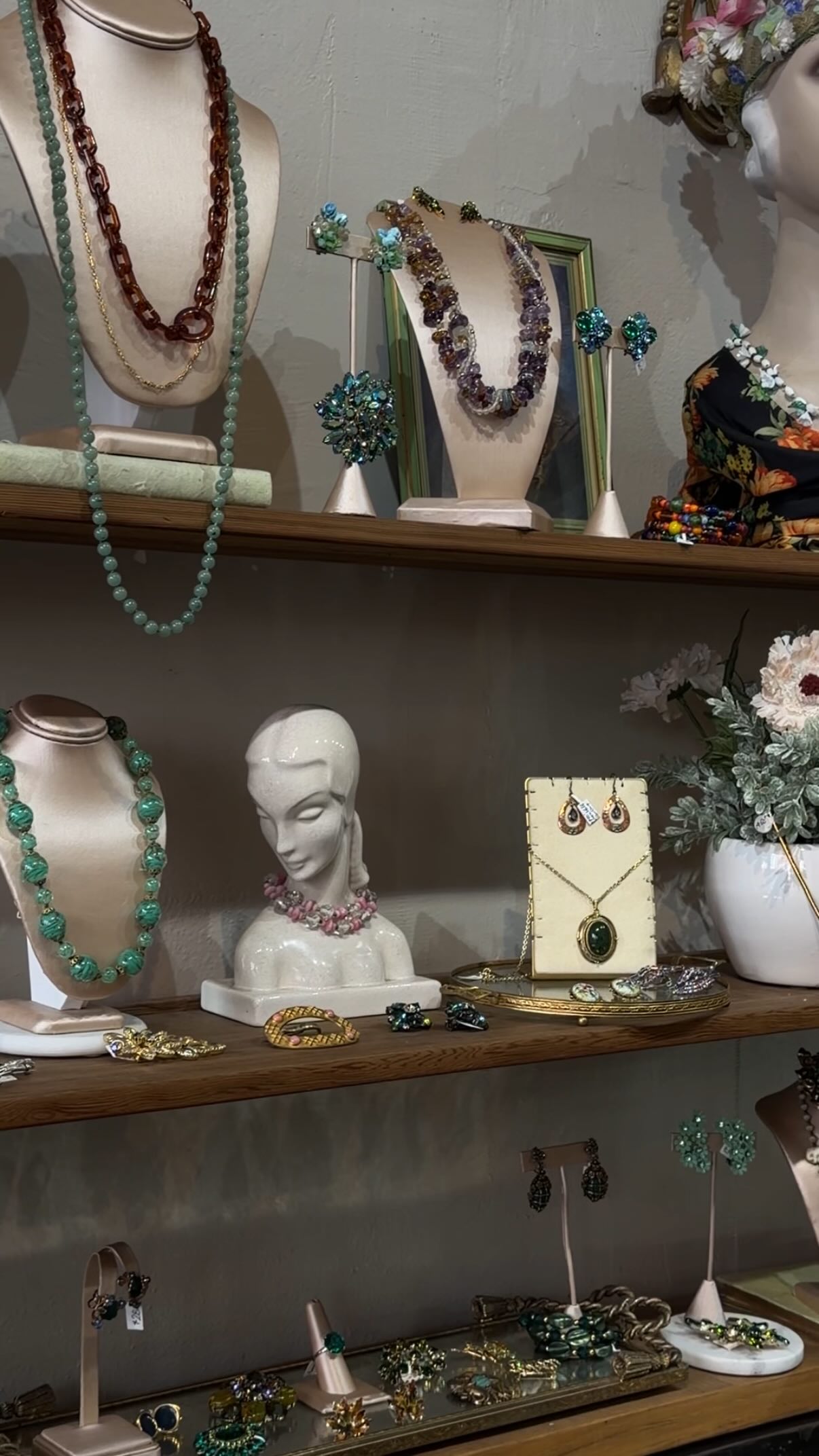 Pippin Vintage Jewelry: NYC's Hidden Gem