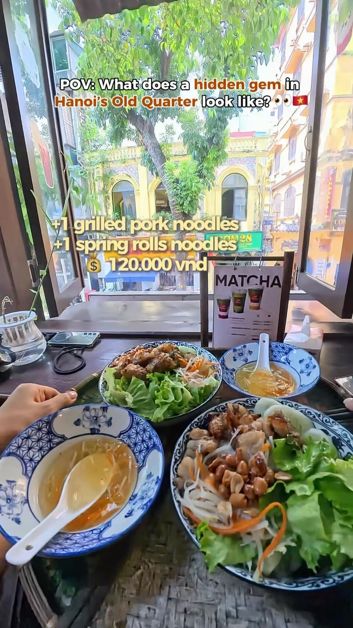Hanoi Old Quarter Restaurant Serves Vietnamese Classics