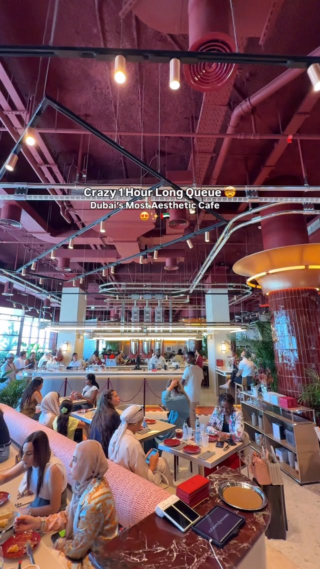 Aesthetic Dubai Cafe With Long Lines