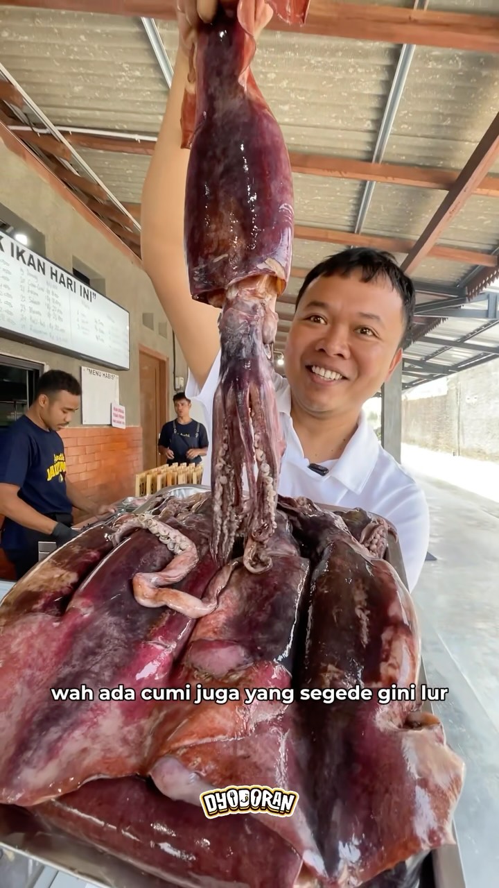 Laut Timor Offers Spicy Grilled Fish