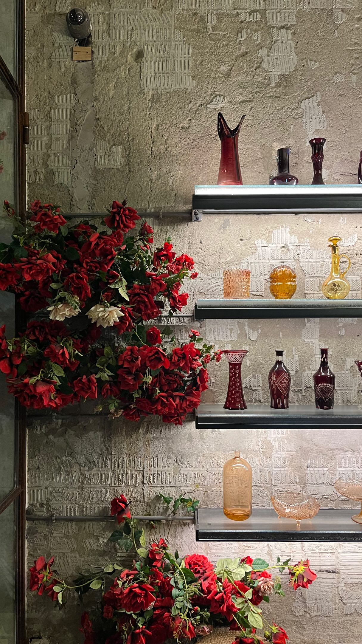 Florence's All-In-One Cafe, Restaurant, and Boutique