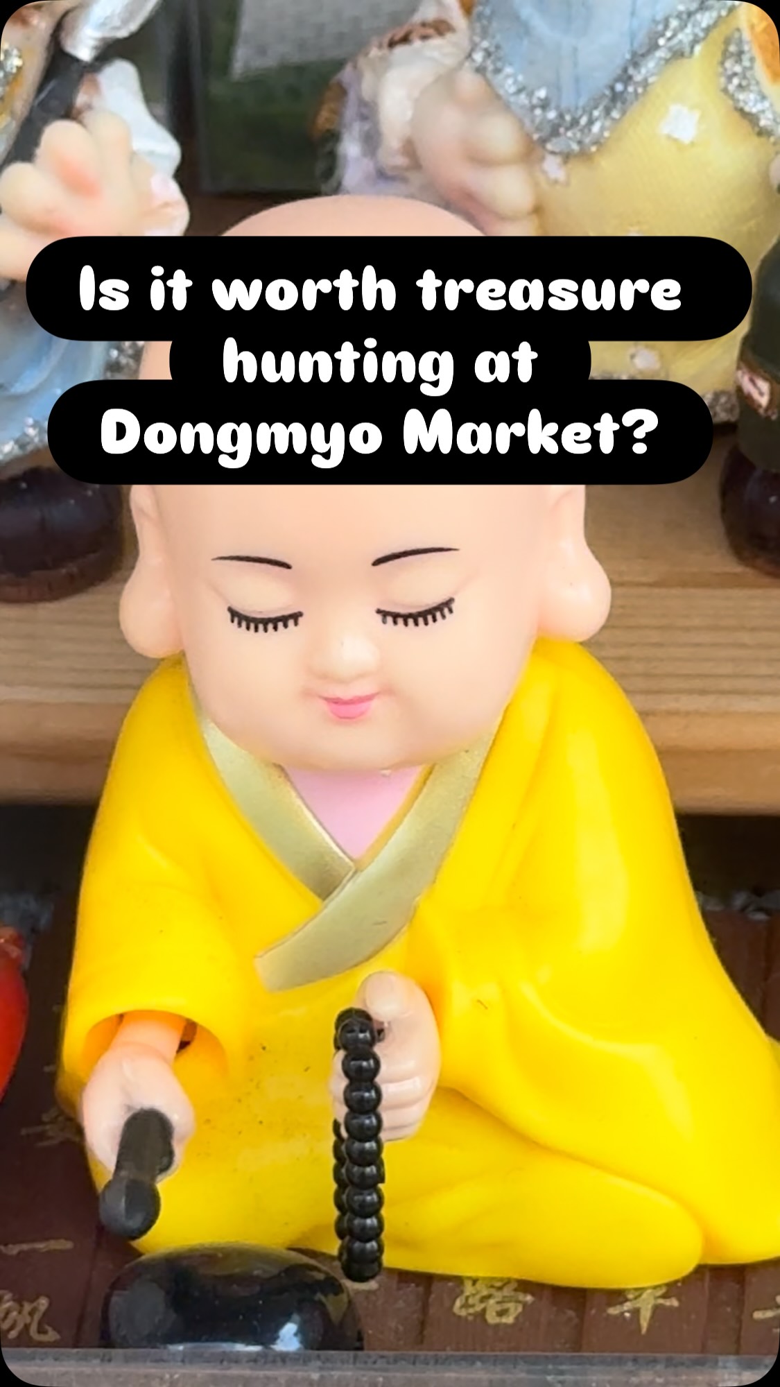 Seoul's Dusty and Chaotic Vintage Markets