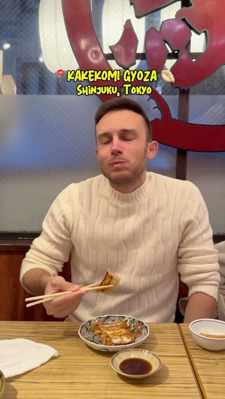 Kakekomi Gyoza Serves Large, Well-Filled Gyoza
