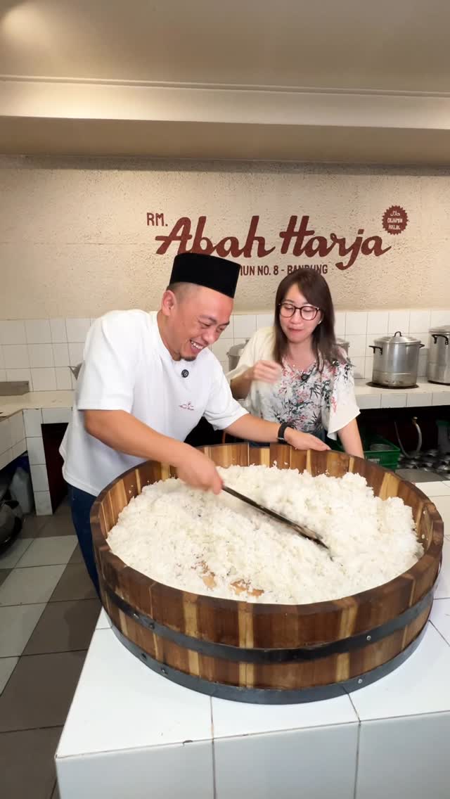 Bandung Restaurant Serves Authentic Sundanese Cuisine