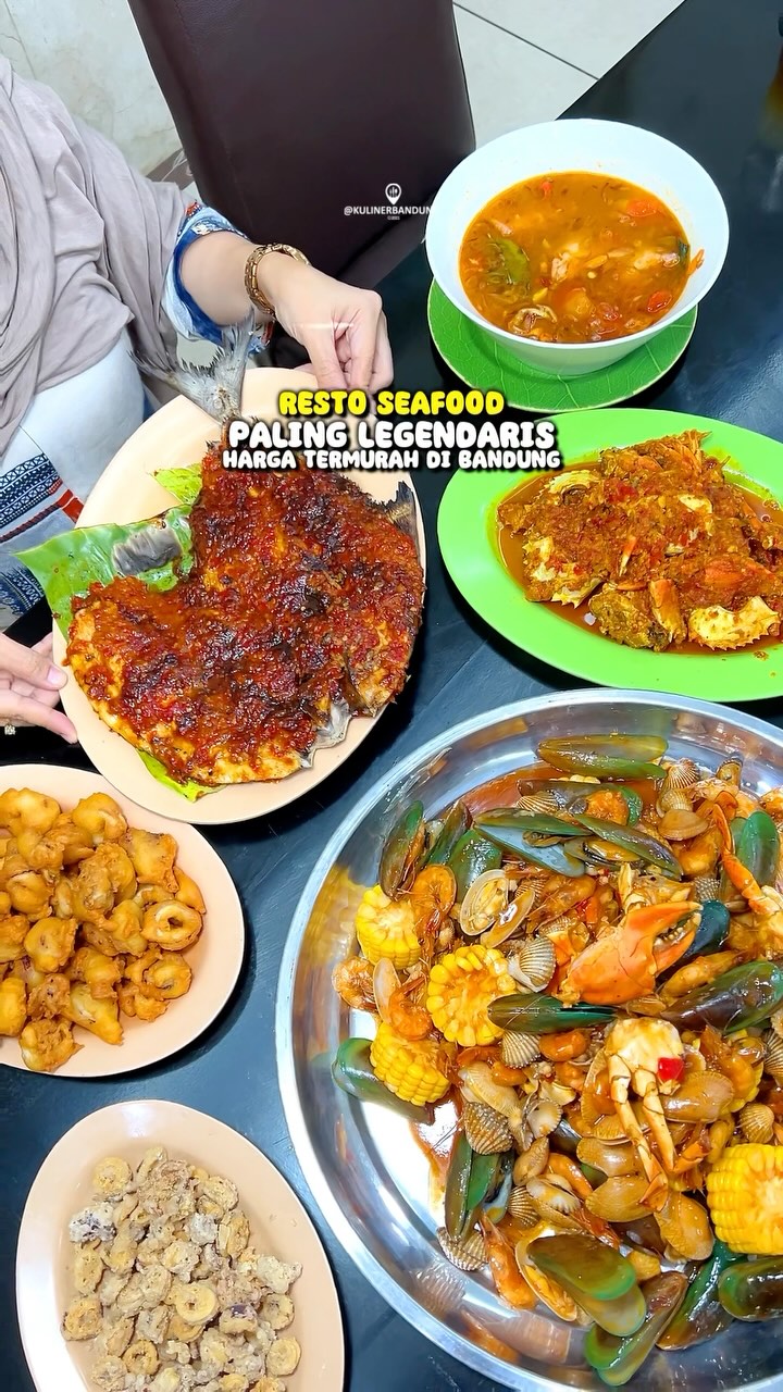Legendary and Affordable Seafood in Bandung