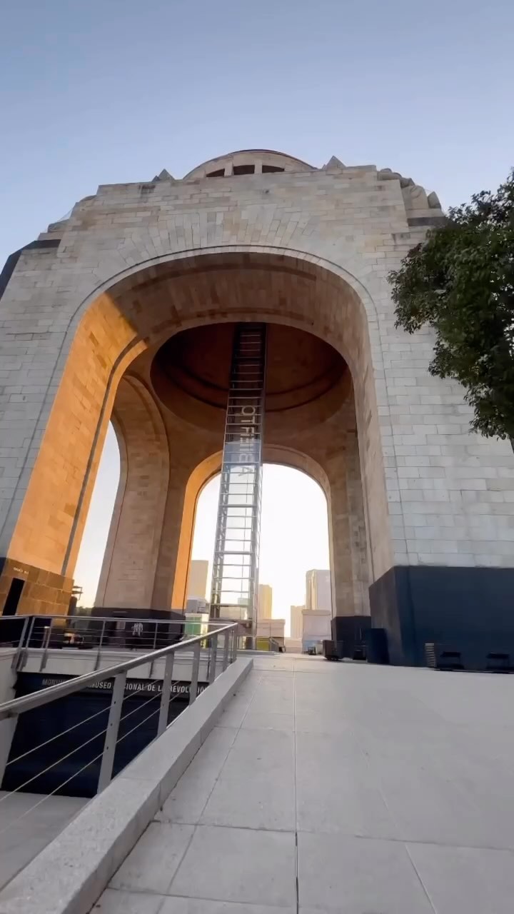 Mexico City's Iconic Landmarks and Attractions