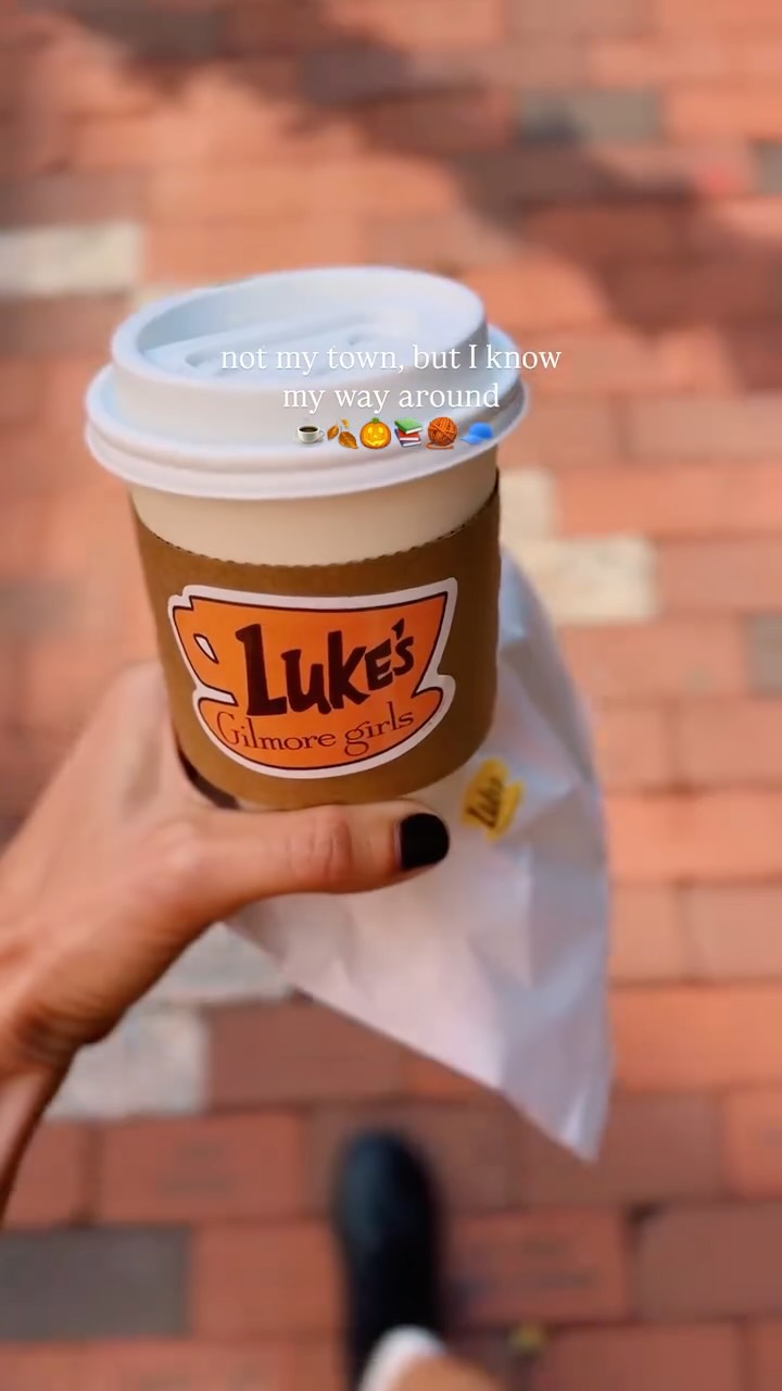 Twin Cities Pedals and Stars Hollow Vibes