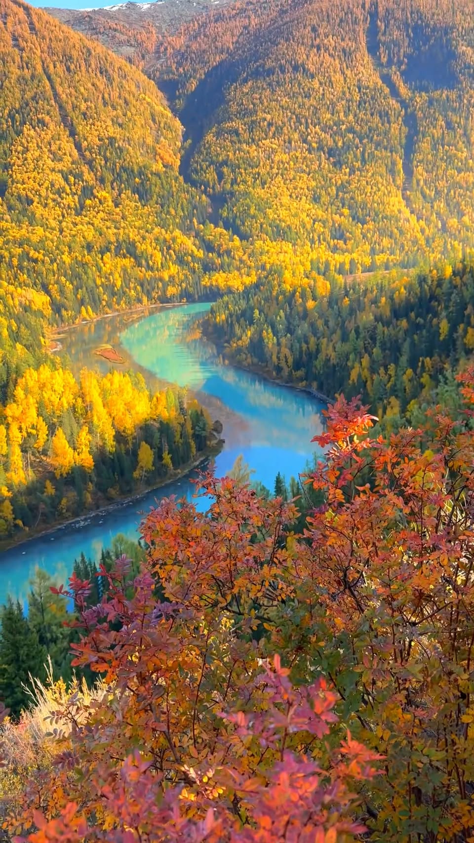 Majestic Karst Peaks and Unique Geoparks