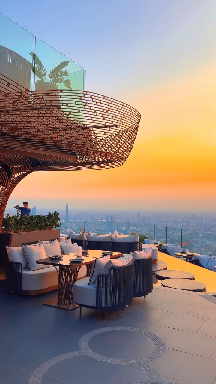 Le Du Kaan: Fine Dining with Bangkok City Views