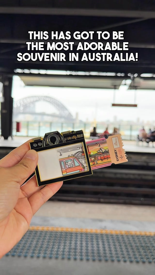 Sydney Landmarks On A Pull-Tab Magnet