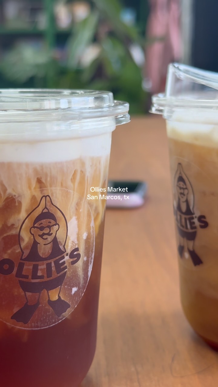 Ollie's Market: European Alleyway Charm