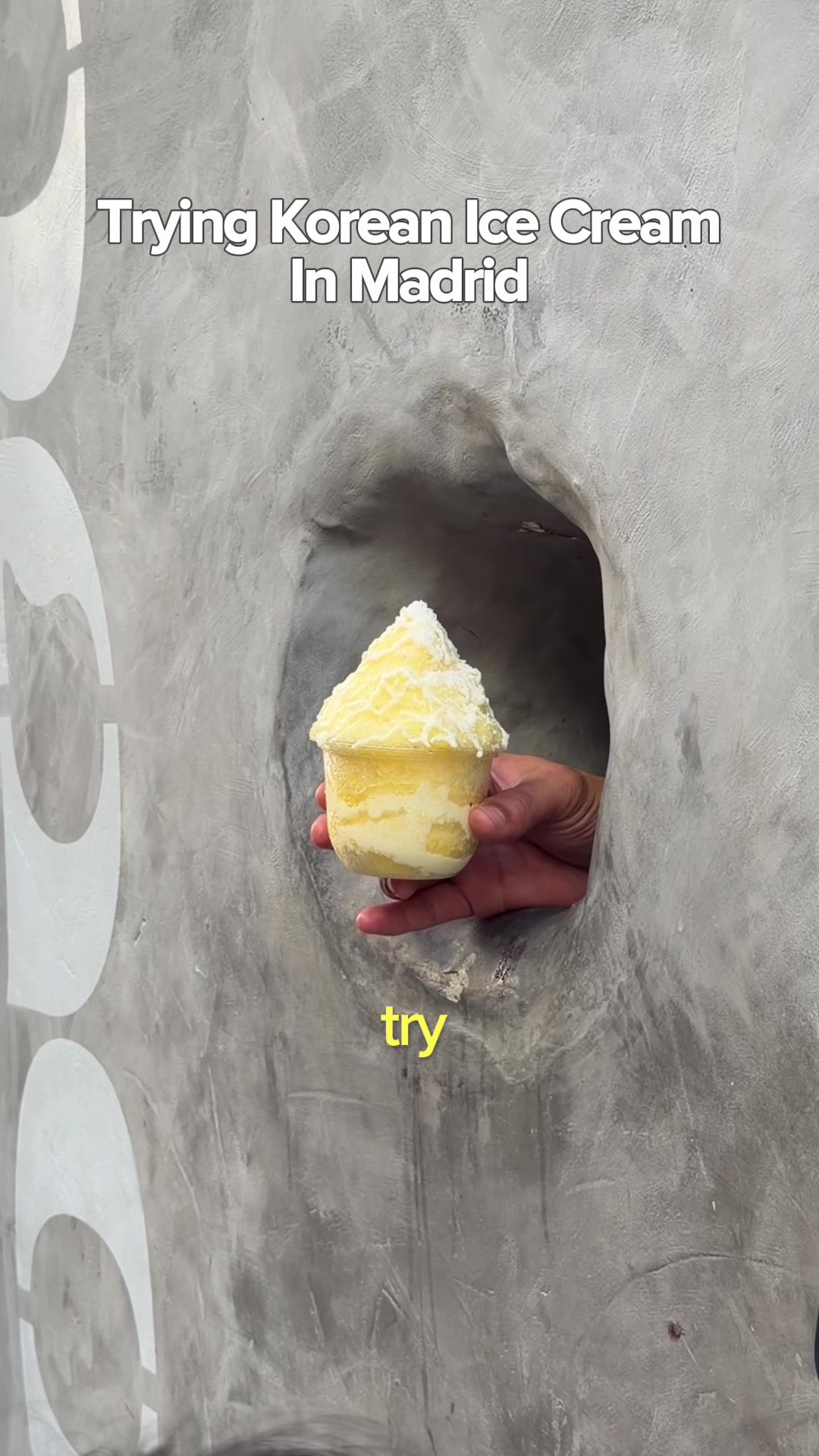 Korean Ice Cream Shop Serves Blueberry Bingsu