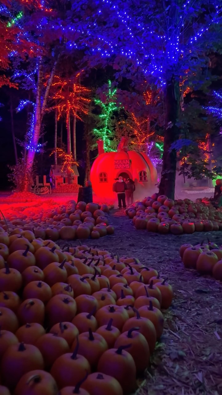 Maan Farms Autumn Pumpkin Patch and Winery