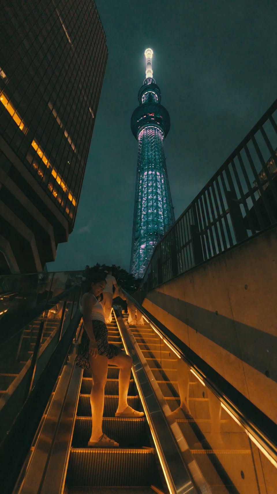 Free Nighttime Views Of Tokyo Skytree