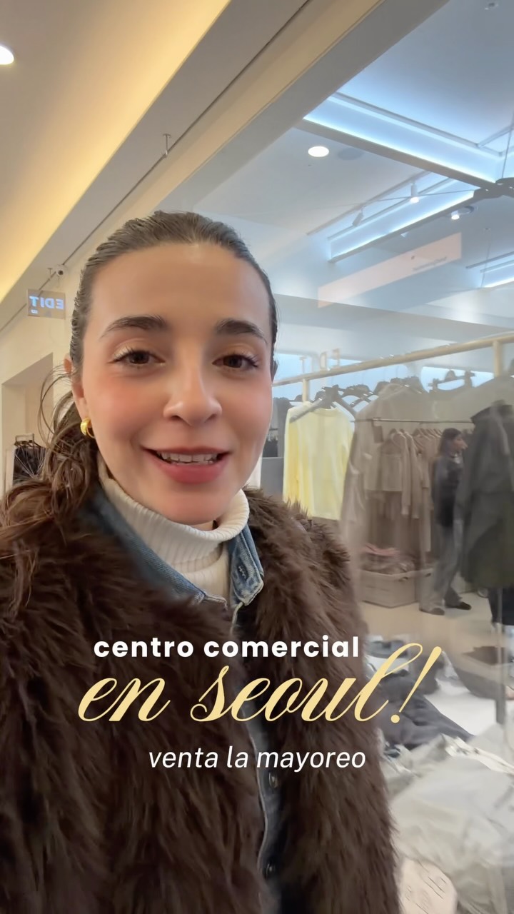 Seoul's Late-Night Wholesale Fashion Hub