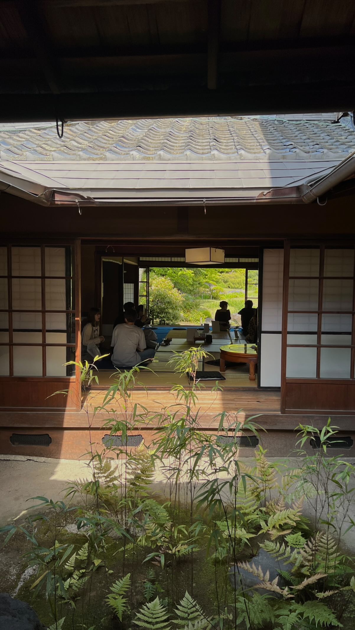 Kyoto's Cafes, Restaurants, and Gardens