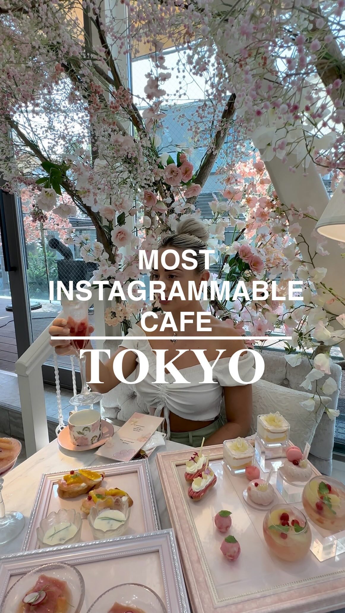 Tokyo Cafe's Seasonal Peach Theme