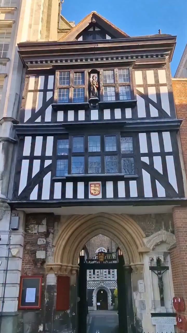 Historic London Chapels