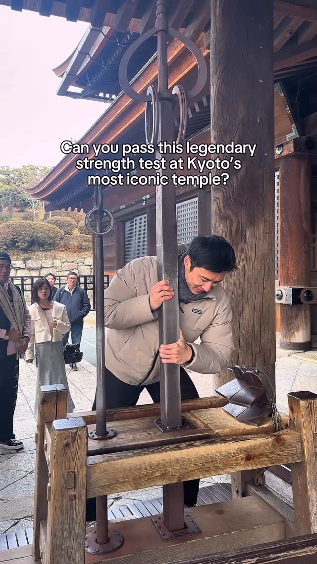 Kiyomizu-dera Temple's Benkei Strength Challenge
