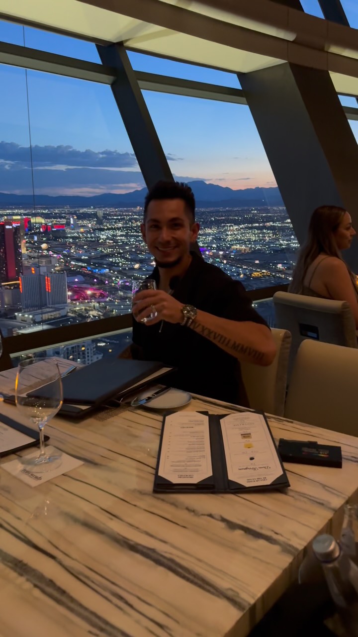 Top Of The World Restaurant Offers Amazing Las Vegas Views