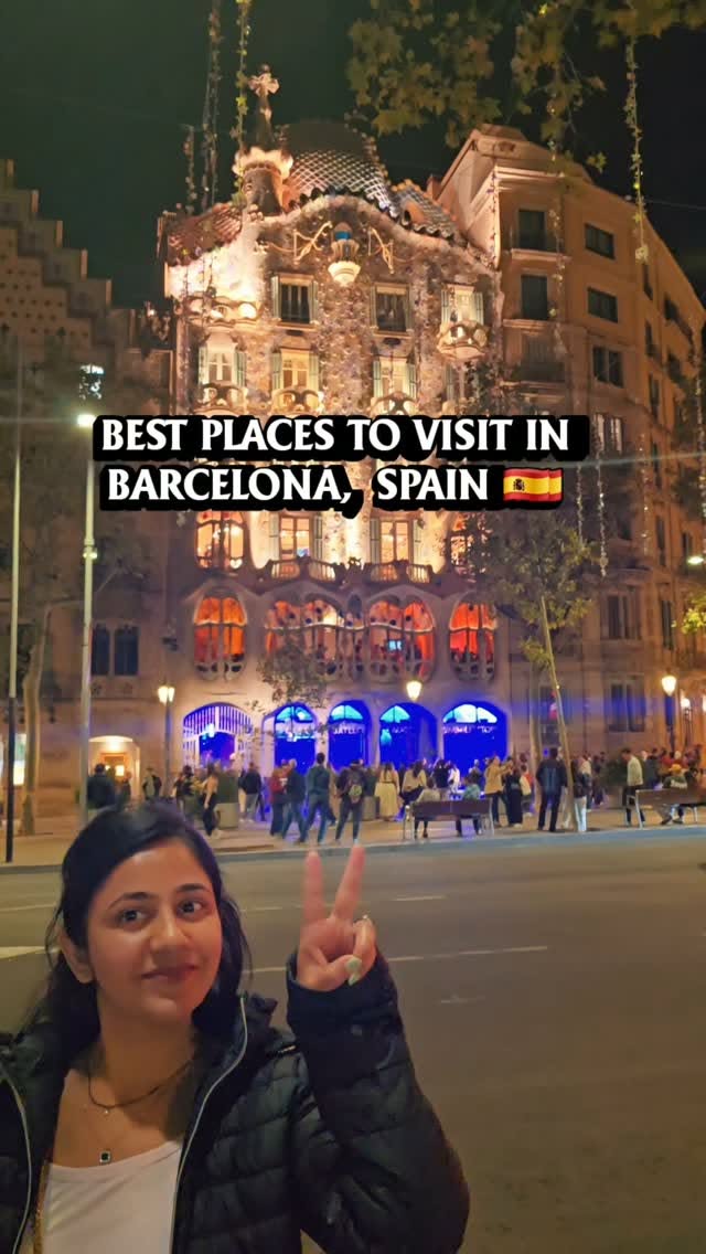 Top 10 Barcelona Attractions: Architecture, Beaches & More