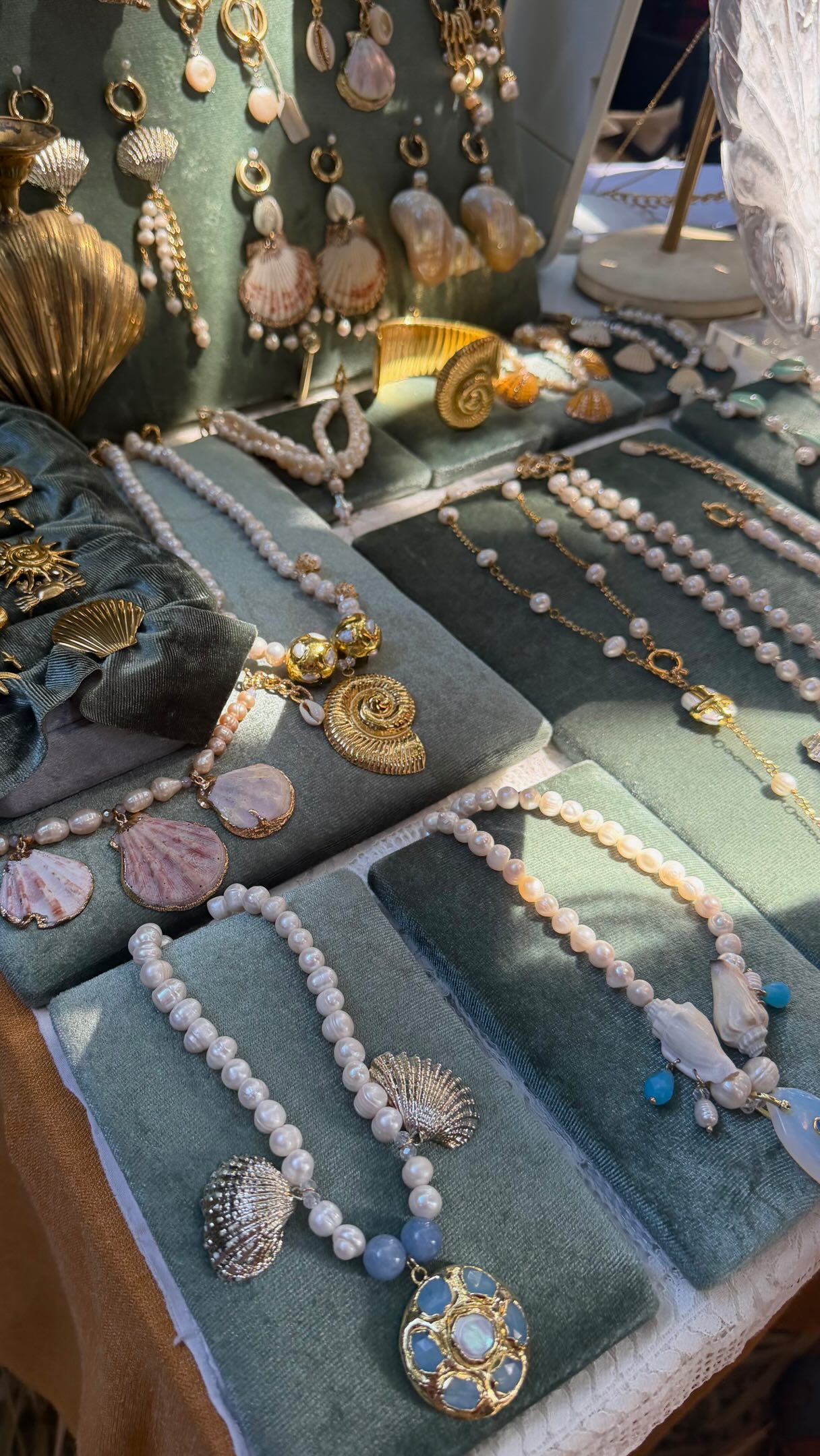 Bali Beach Club Hosts Popular Sunday Market