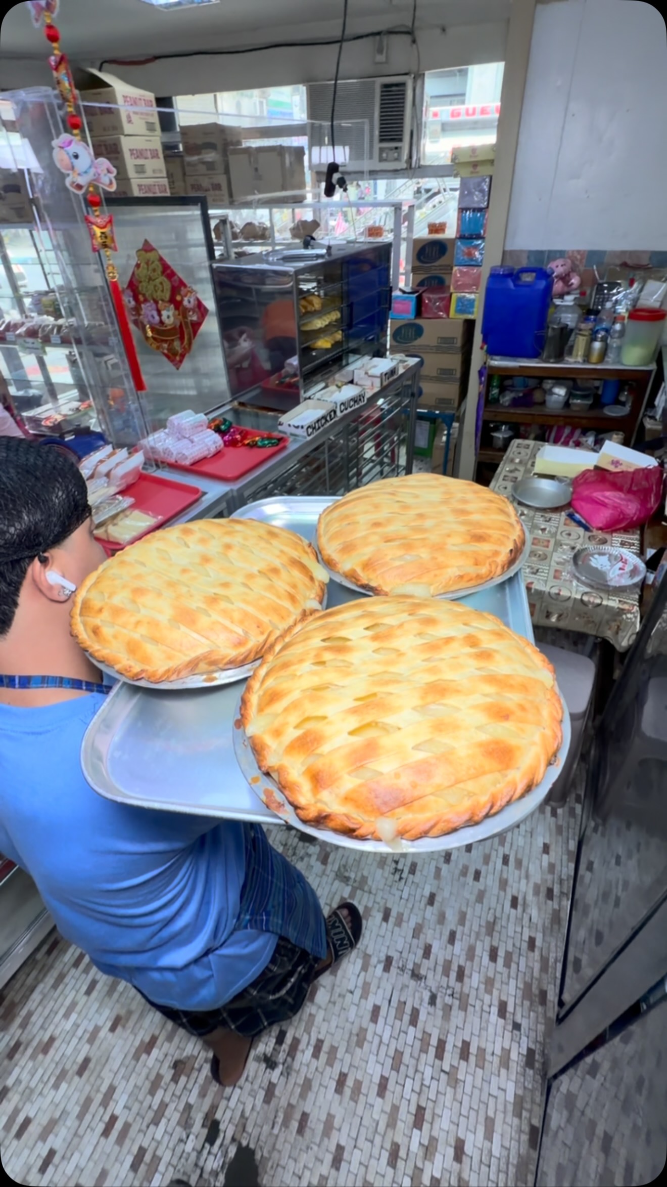 Marland Cakes And Pastries Sells Filipino And Chinese Treats
