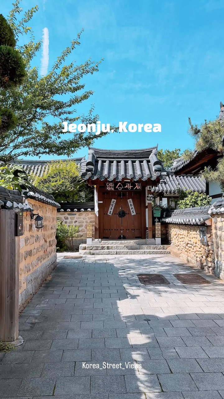 Jeonju's Traditional Homes and Landmarks